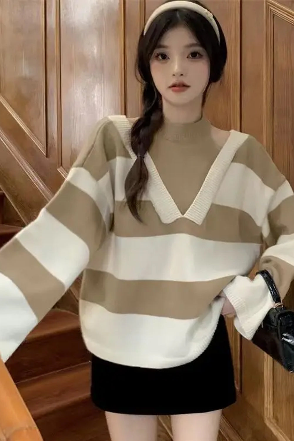 V-Neck Fake Two Striped Sweater-ABS2470AP