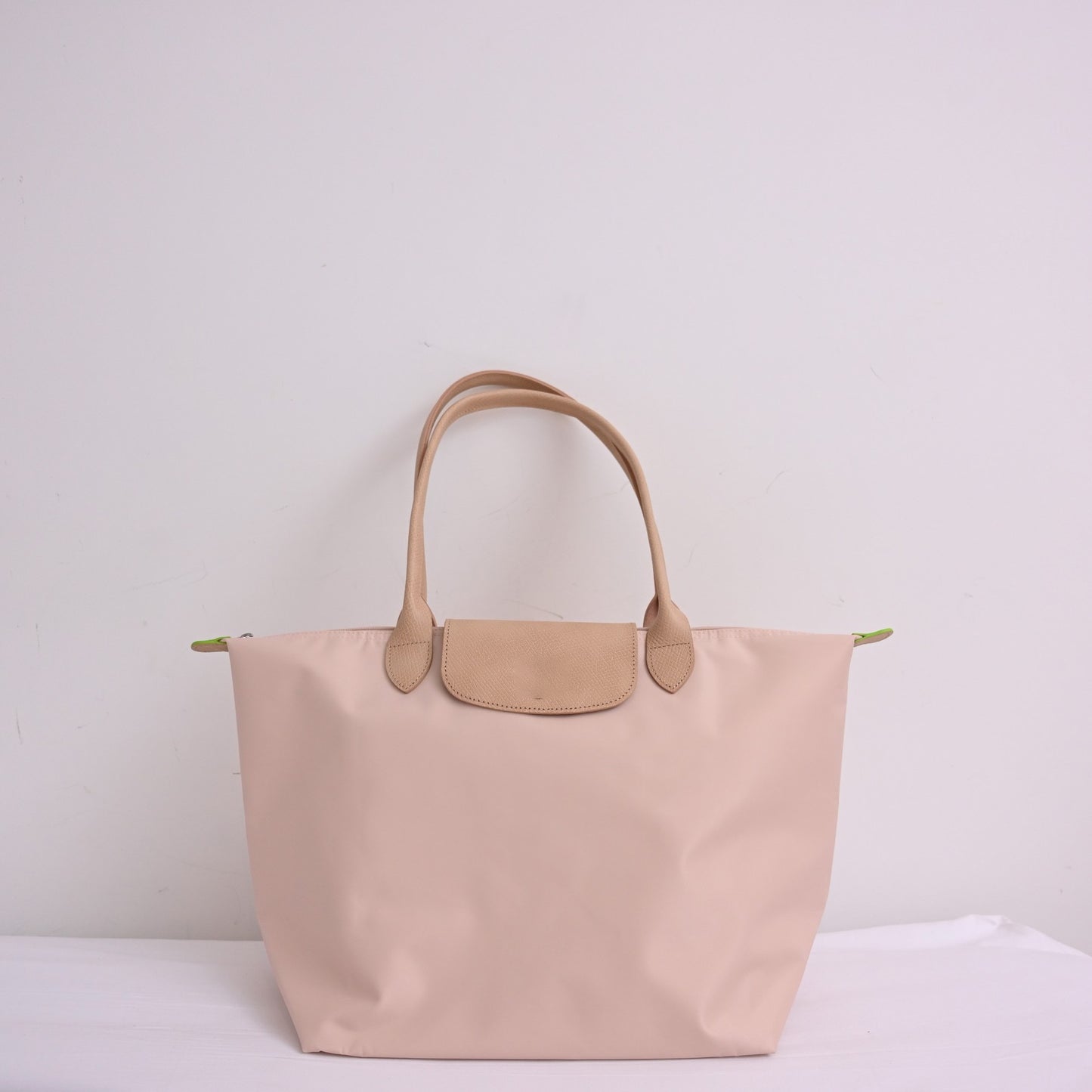 LcB01