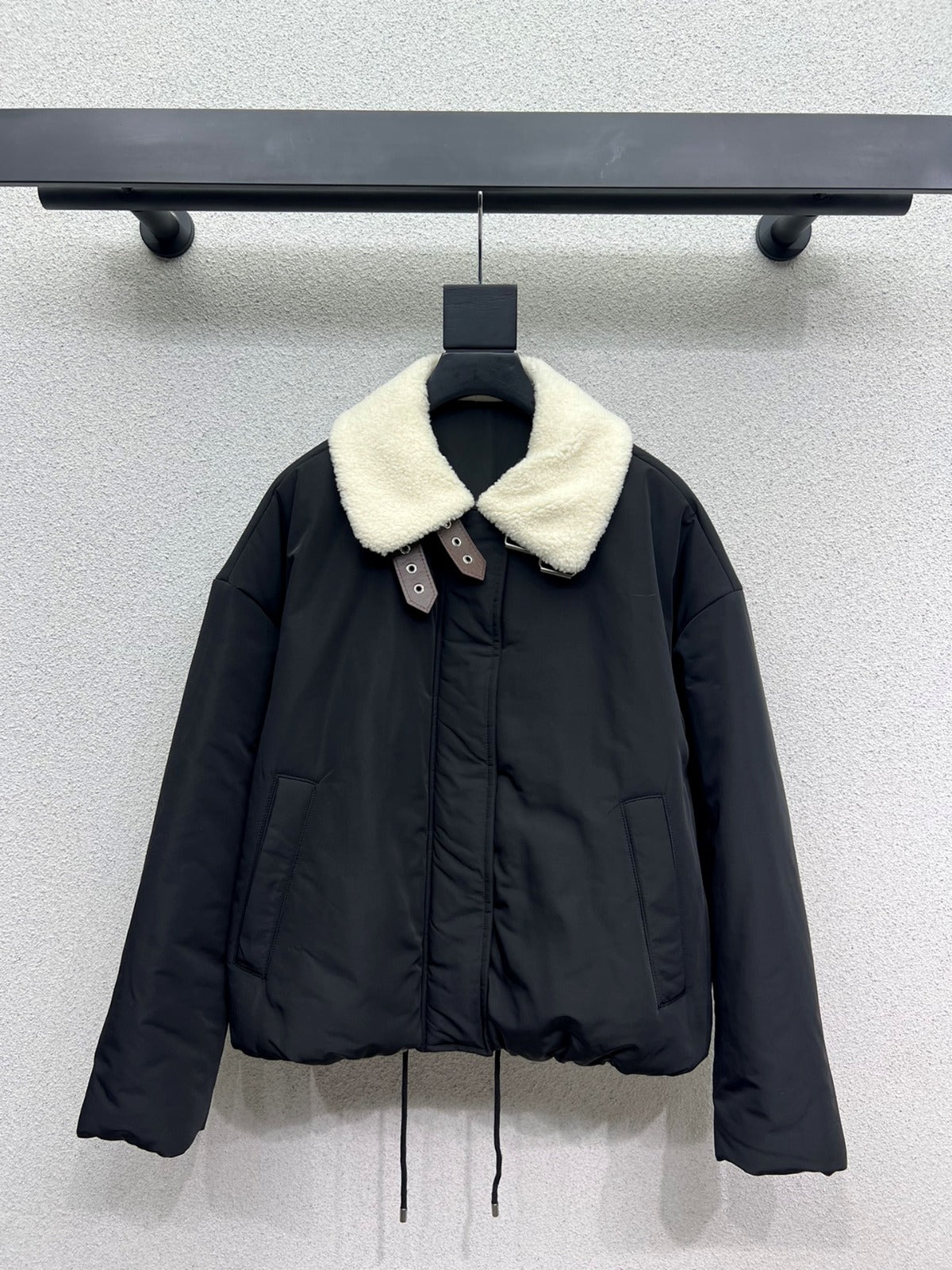 LE2521 Jacket