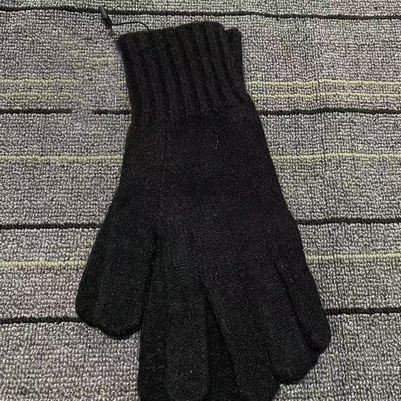 Women's Warm Cashmere Solid Color Knitted Gloves